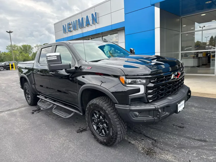 2024 Chevrolet Silverado 1500 ZR2 photo 1
