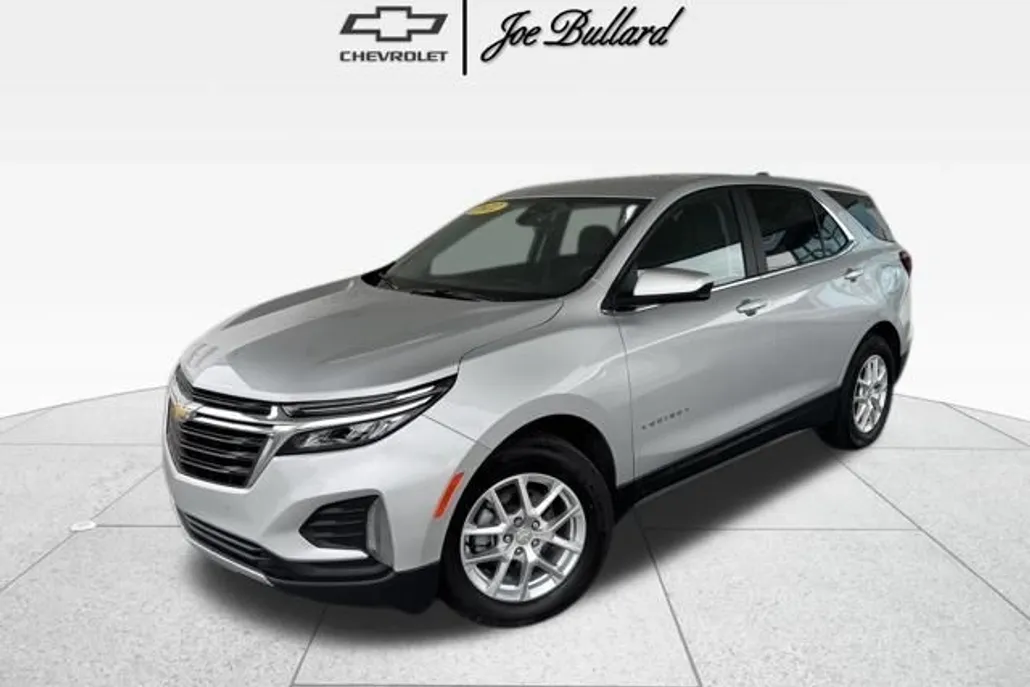 2022 Chevrolet Equinox LT photo 1