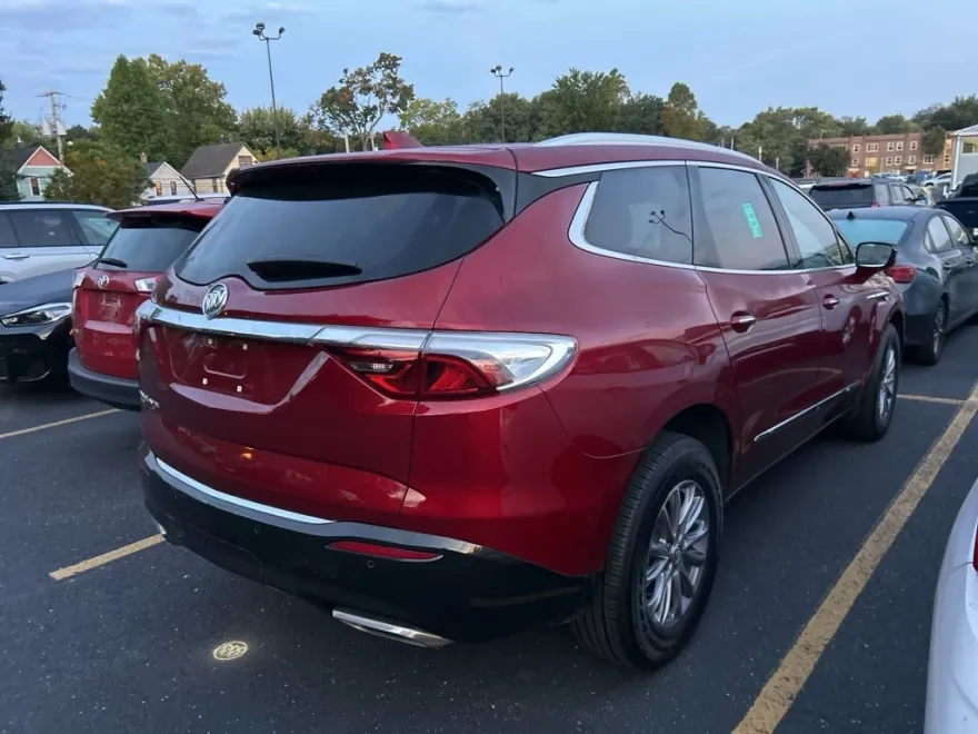 2024 Buick Enclave Premium photo 1