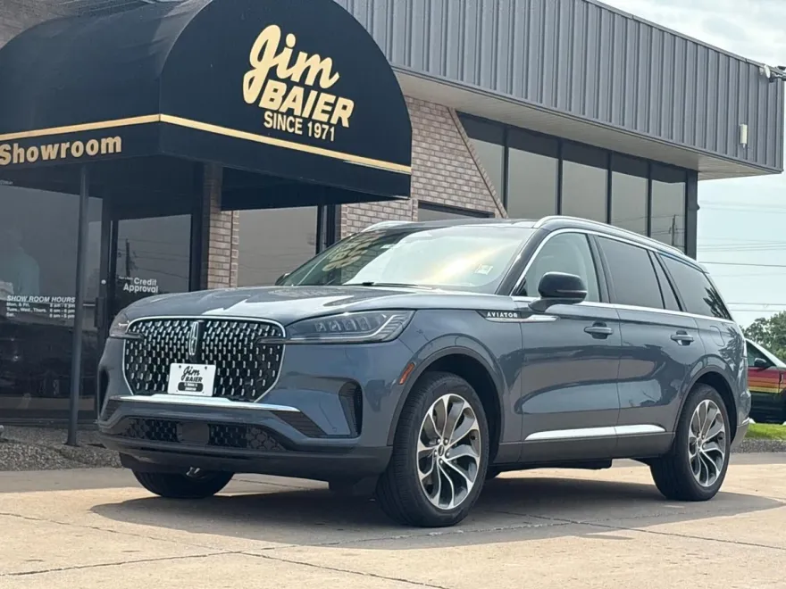 2025 Lincoln Aviator Premiere photo 1