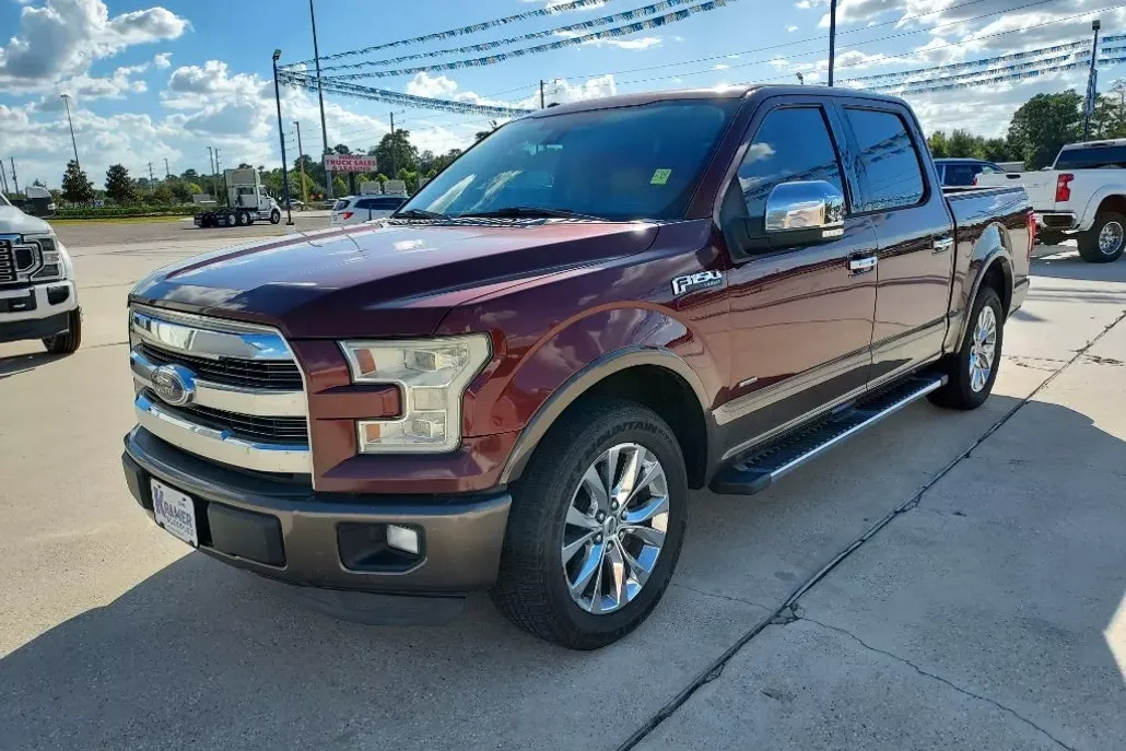 2015 Ford F-150 Lariat photo 1