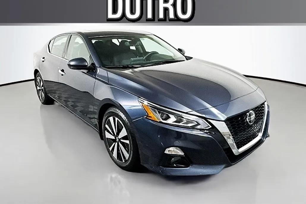 2020 Nissan Altima 2.5 SV photo 1