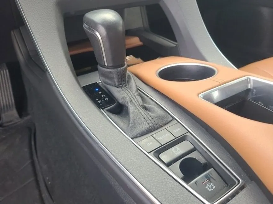 2022 Toyota Avalon Limited photo 24
