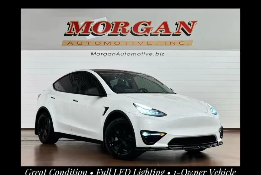 2023 Tesla Model Y Long Range photo 1