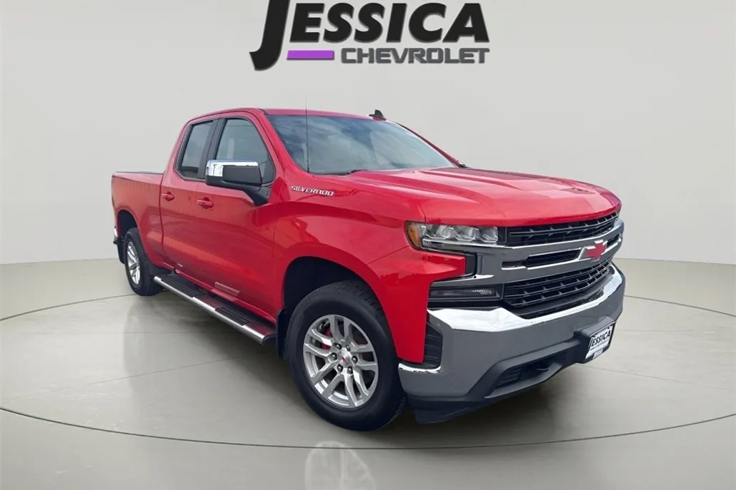 2019 Chevrolet Silverado 1500 LT photo 1