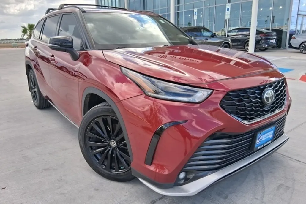 2023 Toyota Highlander XSE photo 1