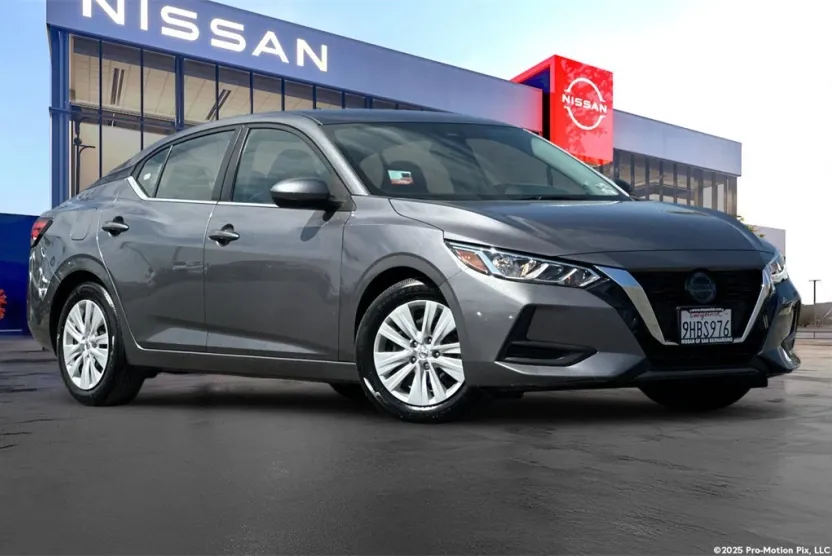 2023 Nissan Sentra S photo 1