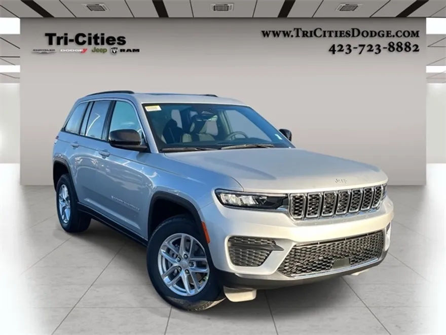 2025 Jeep Grand Cherokee Laredo X photo 1