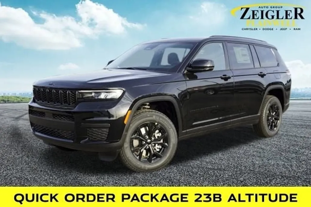2025 Jeep Grand Cherokee Altitude photo 1