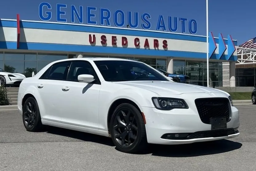 2021 Chrysler 300 S photo 1