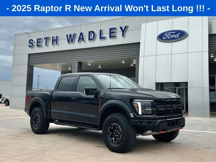 2025 Ford F-150 Raptor photo 1