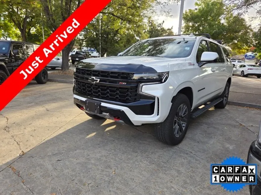 2024 Chevrolet Suburban Z71 photo 1