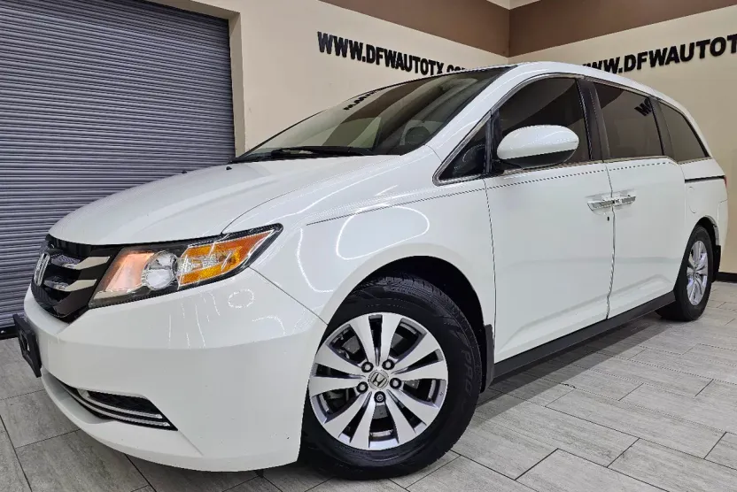 2015 Honda Odyssey EX-L photo 1