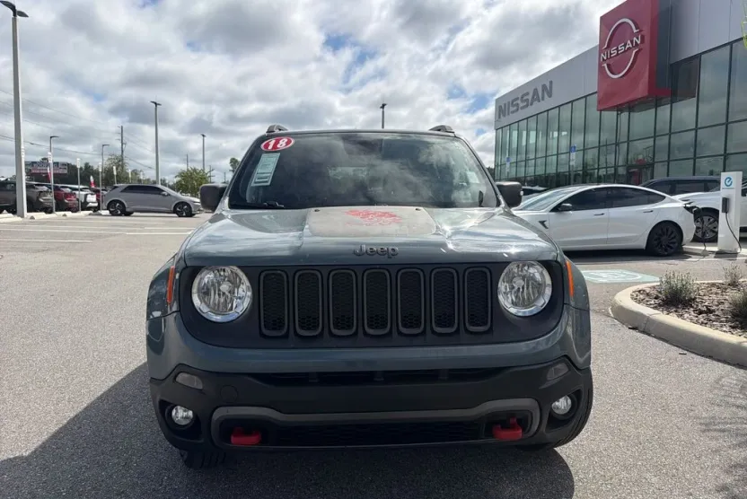 2018 Jeep Renegade Trailhawk photo 1