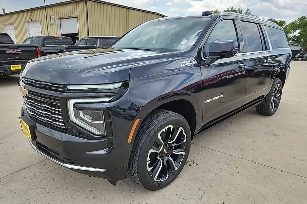 2025 Chevrolet Suburban High Country photo 1