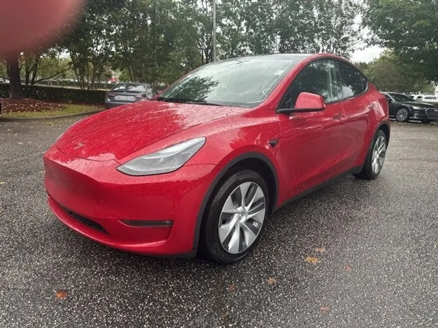 2023 Tesla Model Y Long Range photo 1