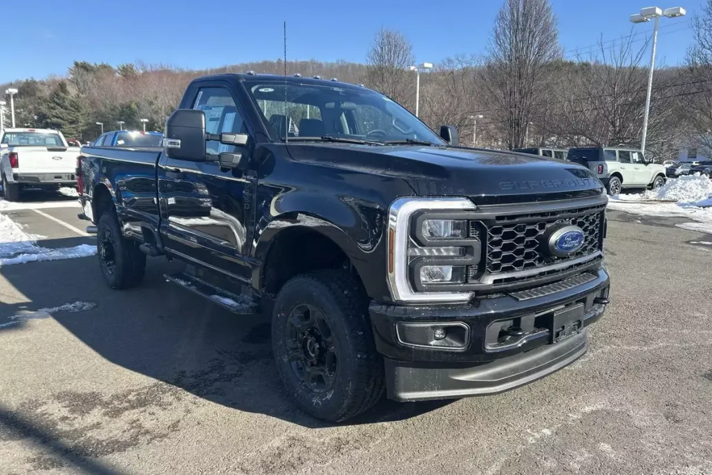 2025 Ford F-350 XL photo 1