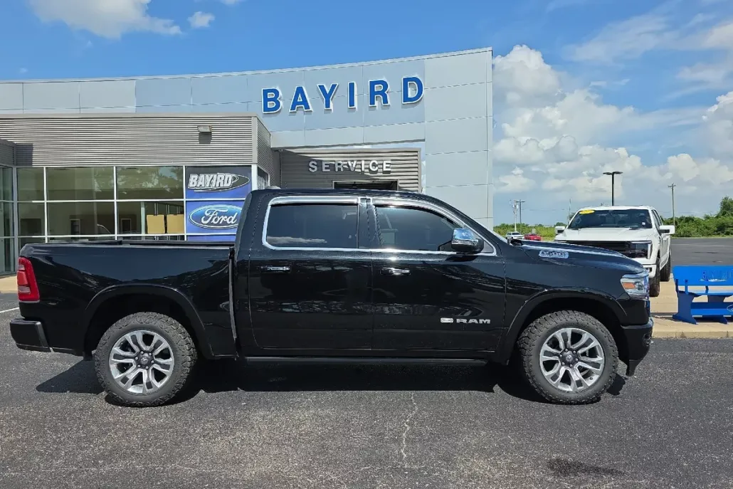 2022 Ram 1500 Longhorn photo 1