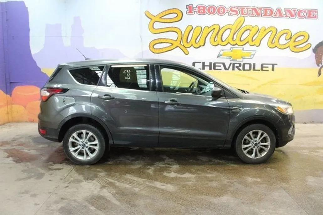 2017 Ford Escape SE photo 1