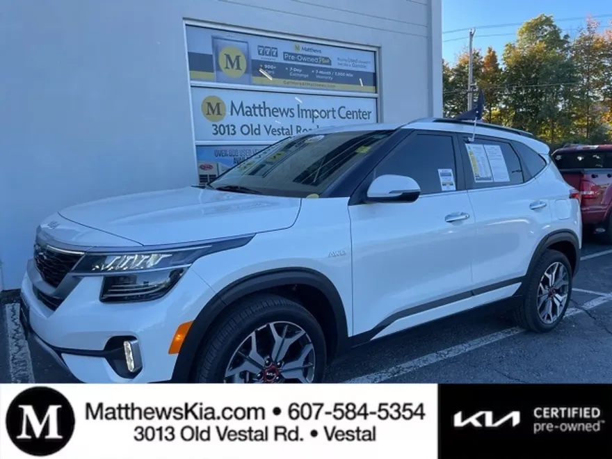 2022 Kia Seltos SX photo 1