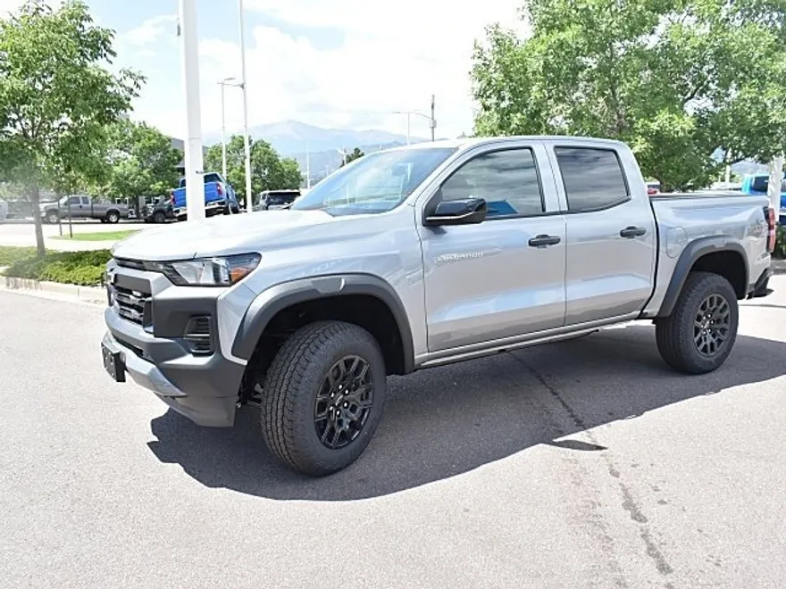 2026 Chevrolet Colorado Trail Boss photo 1