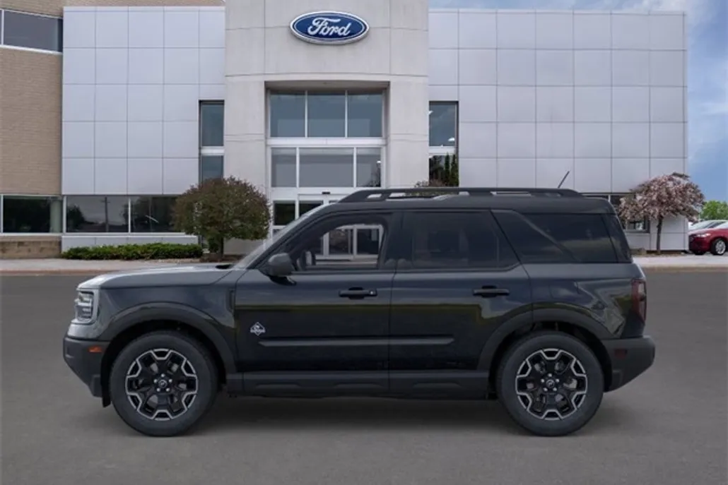 2025 Ford Bronco Sport Outer Banks photo 1