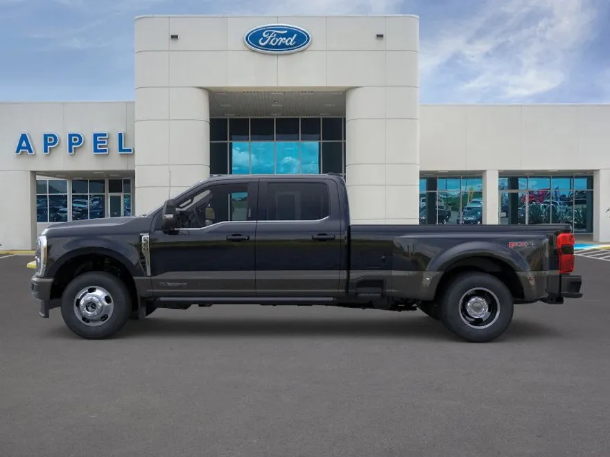 2025 Ford F-350 King Ranch photo 1