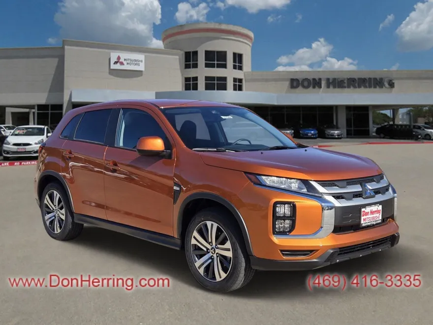 2024 Mitsubishi Outlander Sport ES photo 1