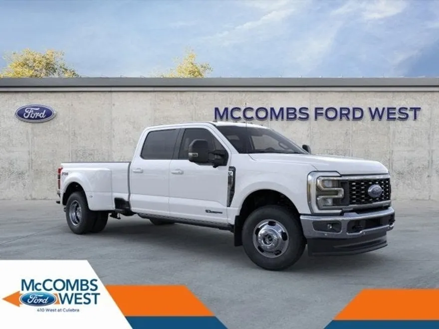 2025 Ford F-350 Lariat photo 1