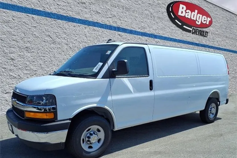 2025 Chevrolet Express Cargo 2500 photo 1