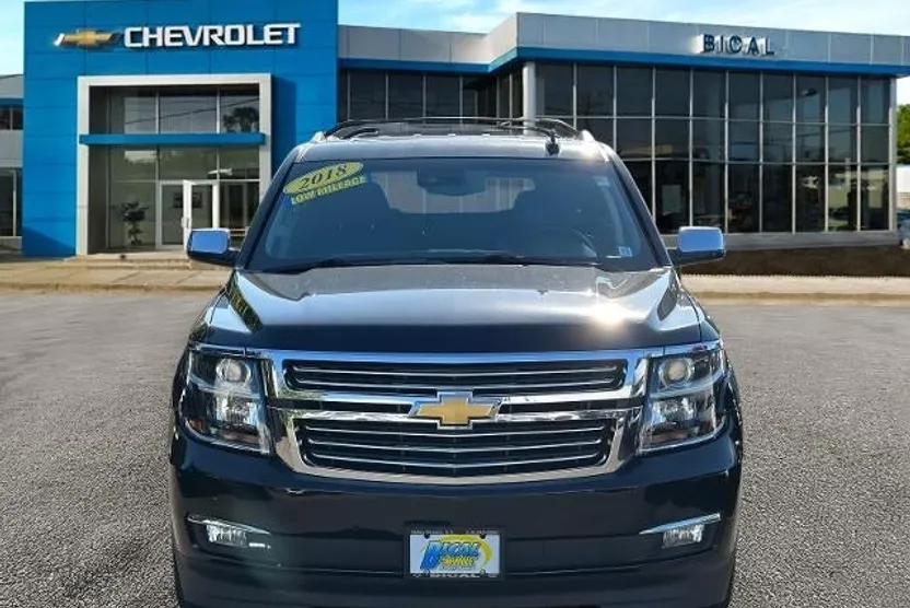 2018 Chevrolet Suburban Premier photo 1