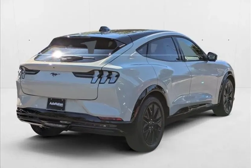 2025 Ford Mustang Mach-E Premium photo 1
