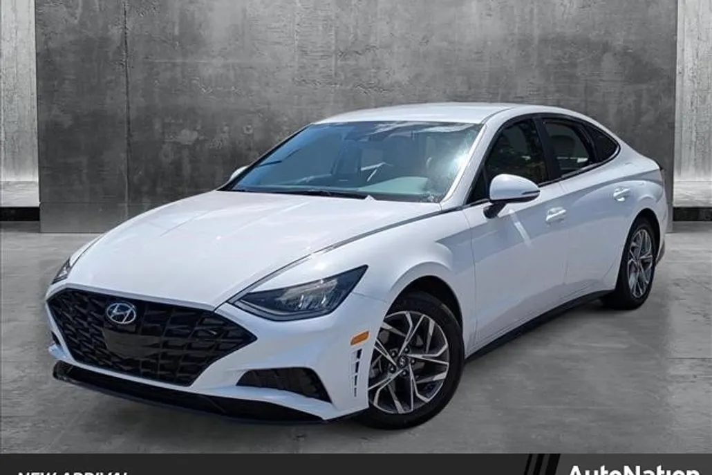 2023 Hyundai Sonata SEL photo 1