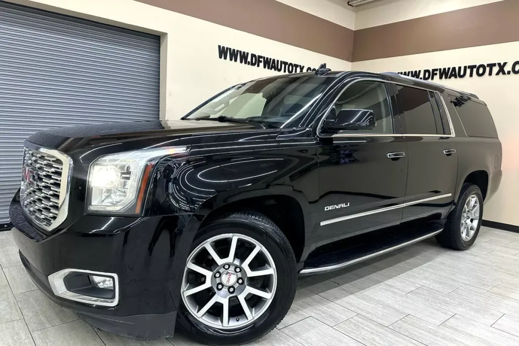 2020 Gmc Yukon XL Denali photo 1