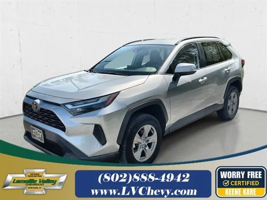2024 Toyota RAV4 XLE photo 1