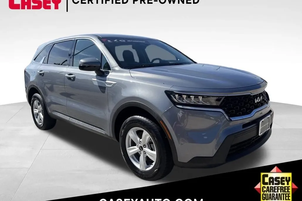 2023 Kia Sorento LX photo 1