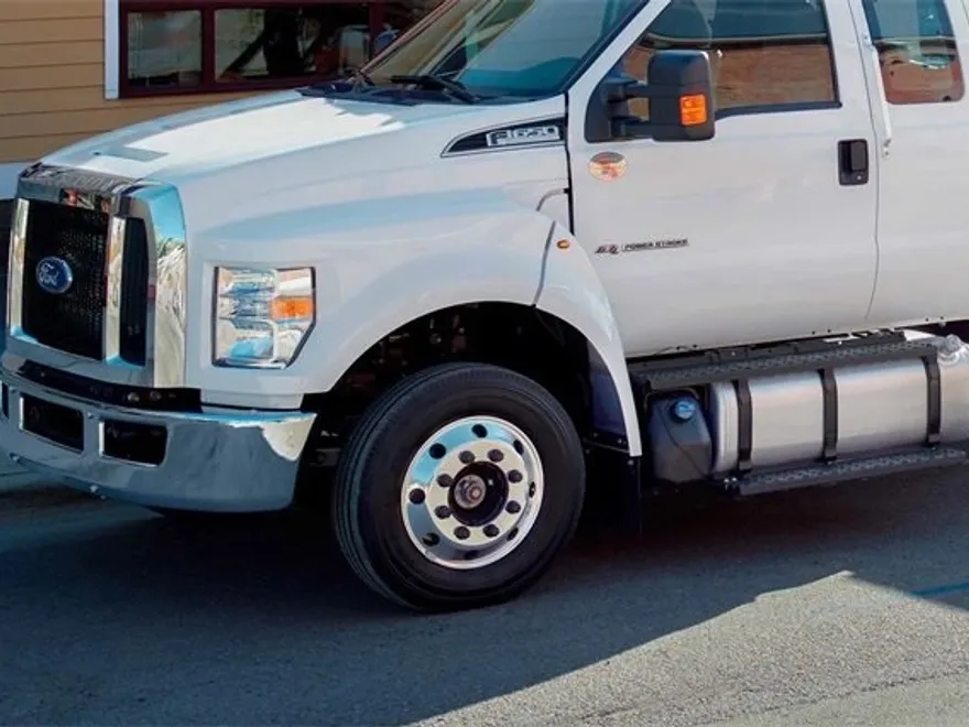 2024 Ford F-650 SuperCab photo 1