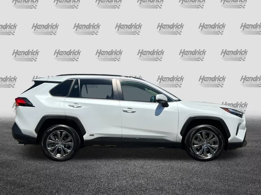 2023 Toyota RAV4 Hybrid XLE Premium photo 1