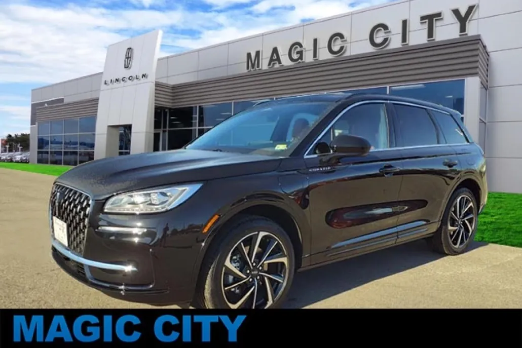 2025 Lincoln Corsair Grand Touring photo 1