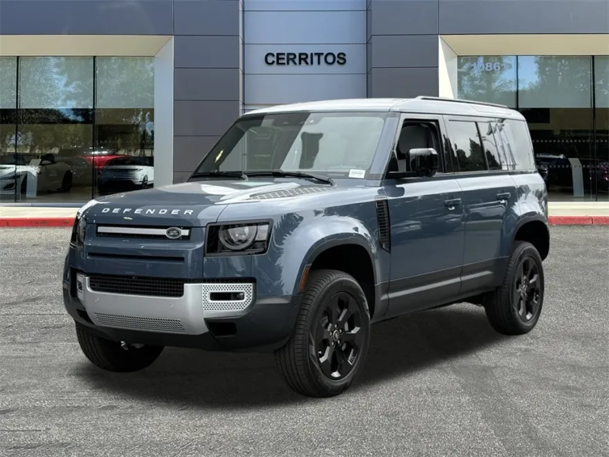 2025 Land Rover Defender 110 S photo 1