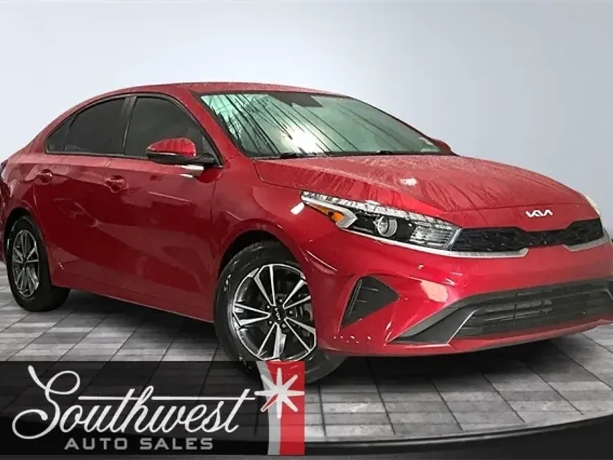 2022 Kia Forte FE LXS photo 1