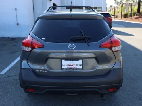 2019 Nissan Kicks S photo 4