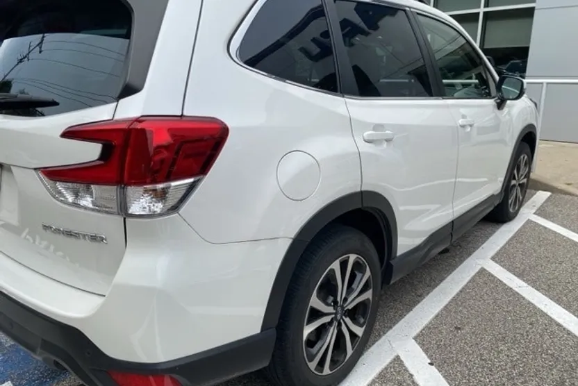 2023 Subaru Forester Limited photo 1
