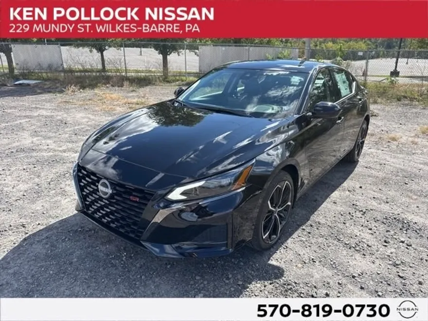 2025 Nissan Altima SR photo 1
