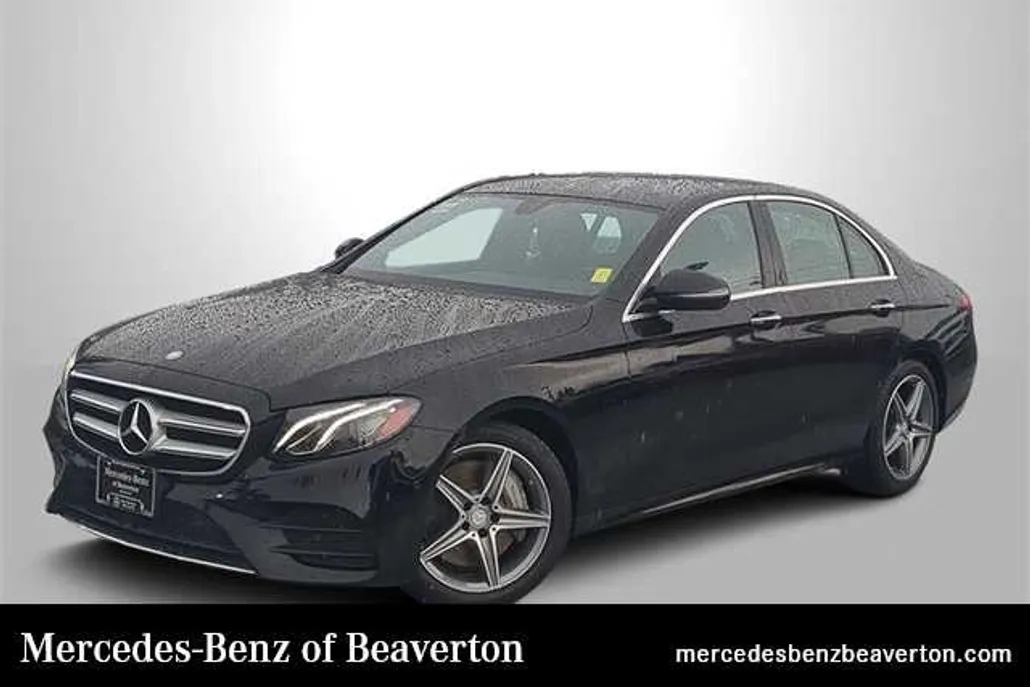 2017 Mercedes Benz E 300 4MATIC photo 1