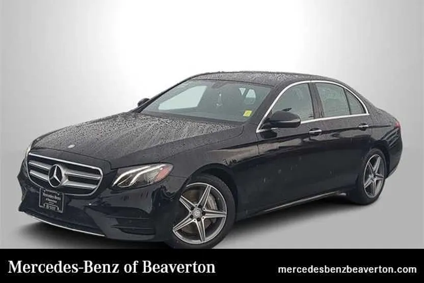 2017 Mercedes Benz E 300 4MATIC photo 1