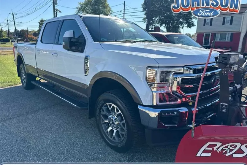 2022 Ford F-350 Lariat photo 1
