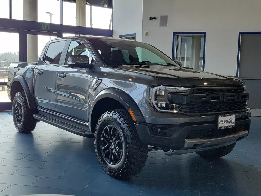 2025 Ford Ranger Raptor photo 1