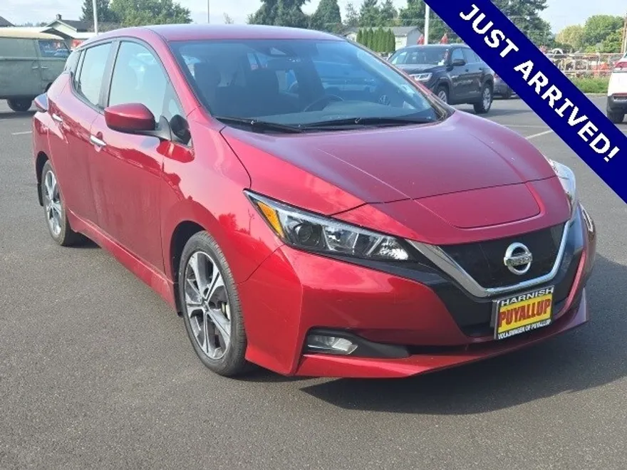 2022 Nissan Leaf SV photo 1