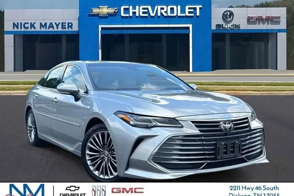 2022 Toyota Avalon Limited photo 1
